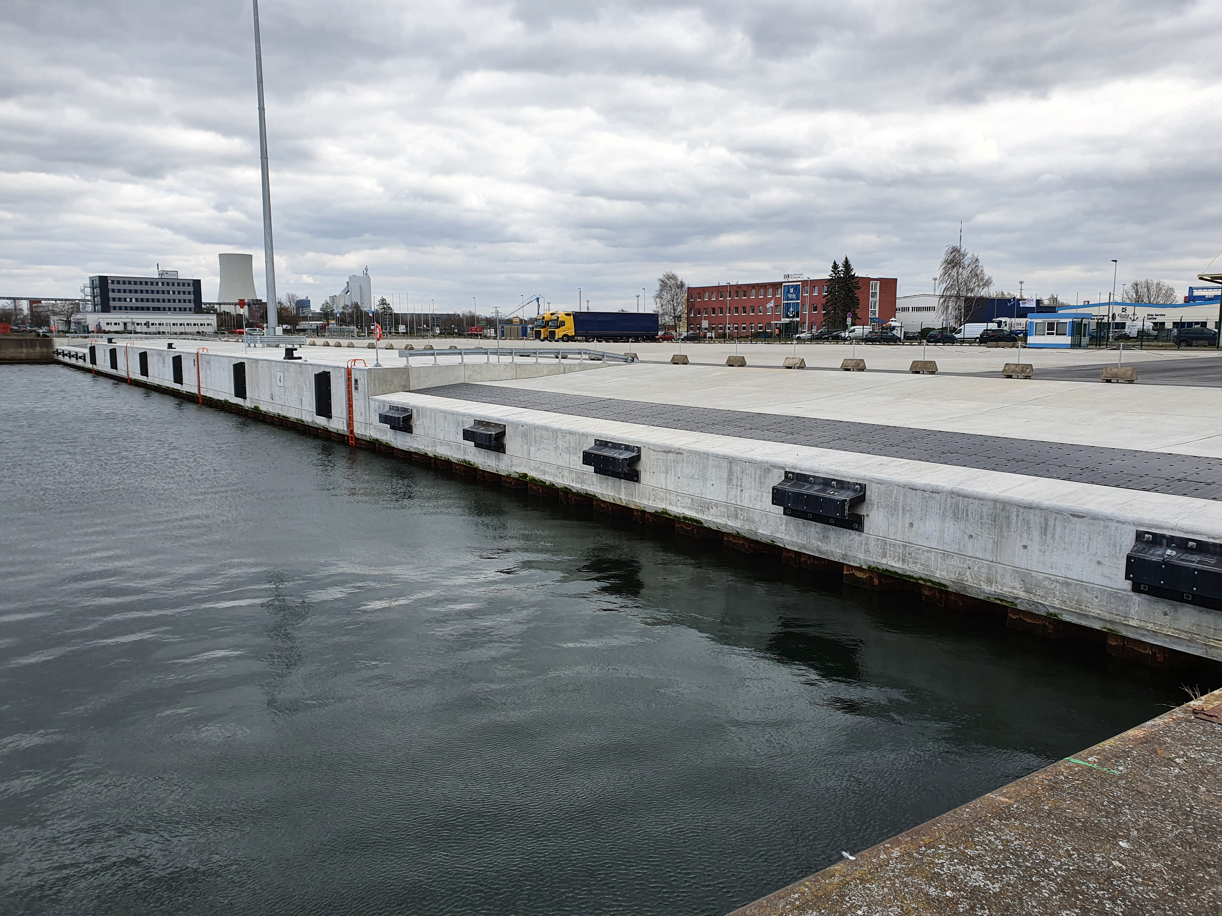 ROSTOCK PORT upgrades 70,000 square metres for wheeled cargo 