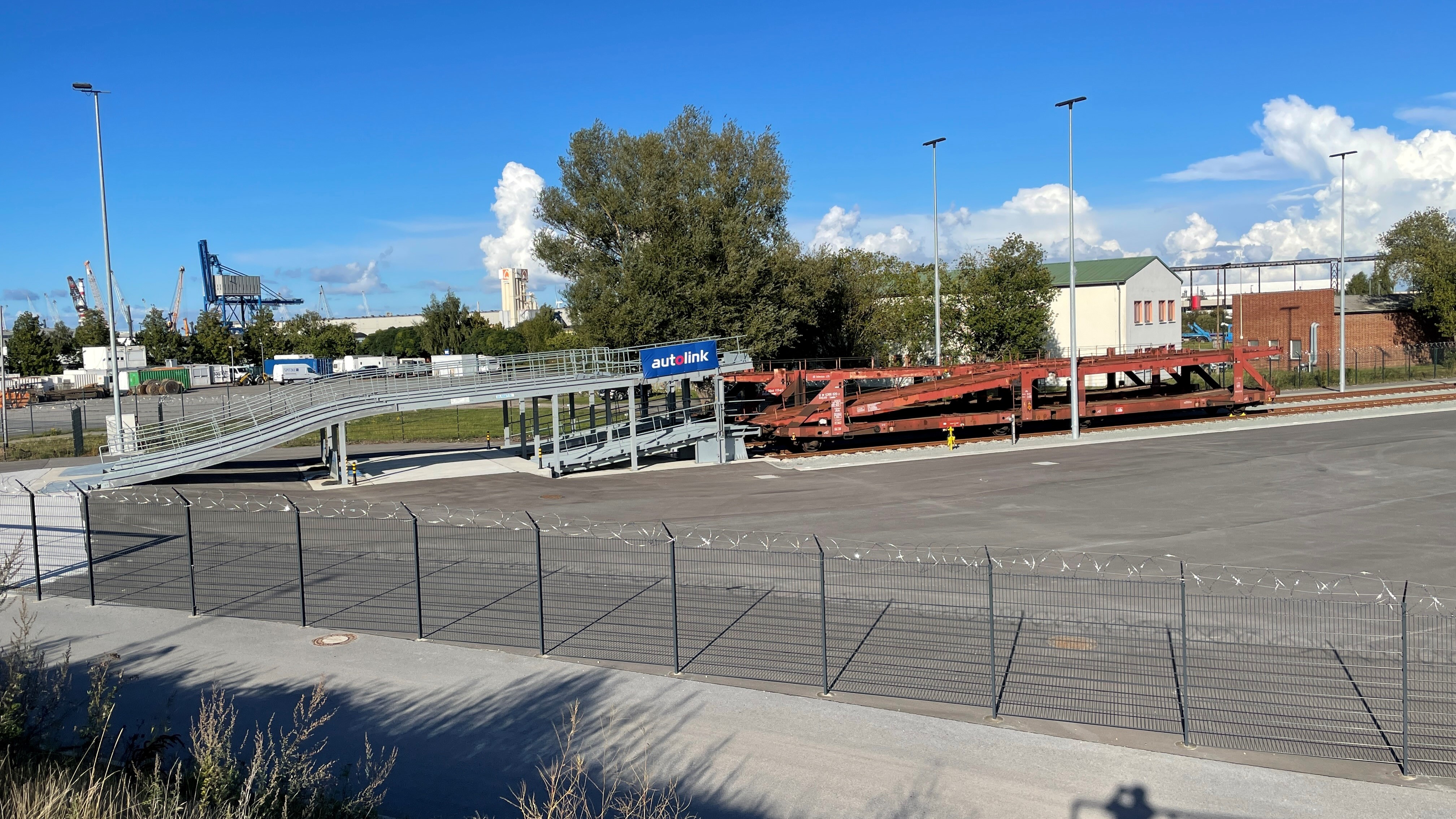 Eröffnung des ersten Autolink Terminals in Deutschland Eröffnung des ersten Autolink Terminals in Deutschland