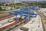 Luftbild vom Portalkran auf dem KV-Terminal im Überseehafen Rostock.