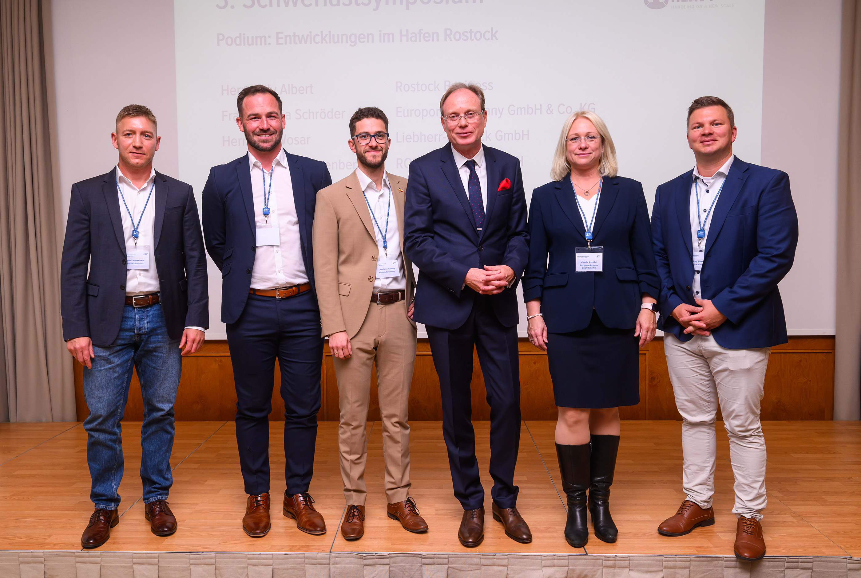 Projektladung im Hafen boomt –  Rostock wächst mit